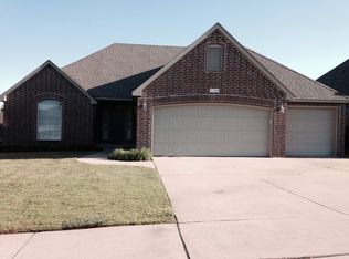 1104 E Edgewater Pl, Broken Arrow, OK 74012