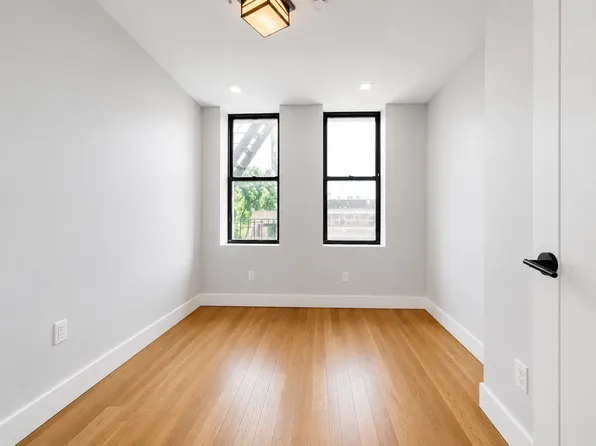 1629 Saint John's Place image 1 of 11