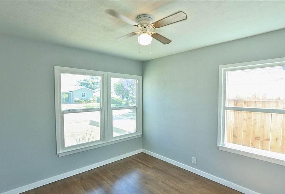 2nd image of 9145 Piperhill Dr SE