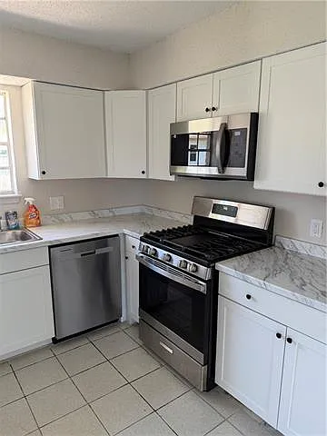 203 E Moreau St — Photo 5