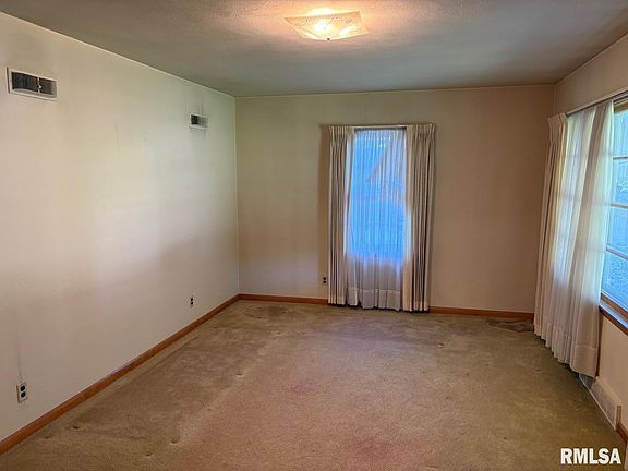 4th image of 120 Mount Aire Dr
