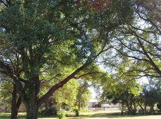101 Navasota Ln, Seguin, TX 78155