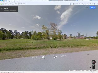 1432 Ivory Dr, Grimesland, NC 27837