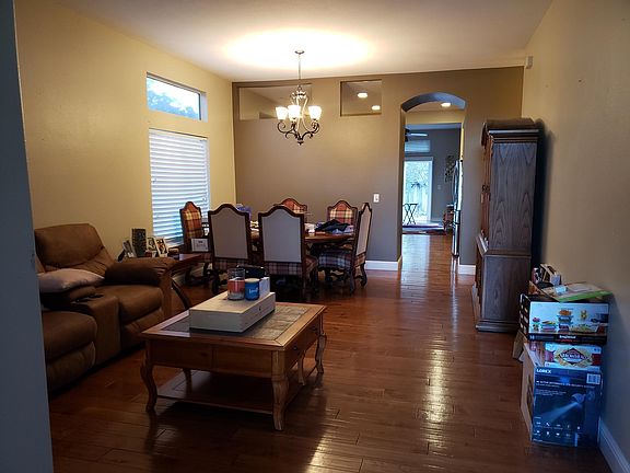 2nd image of 2741 Hillview Dr