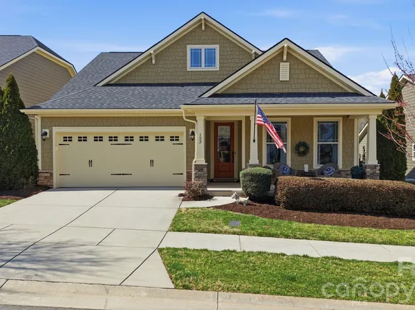 123 Johnson Manor St, Mooresville, NC 28115