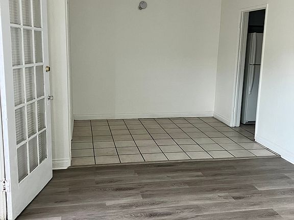 Living Room/Dining Area