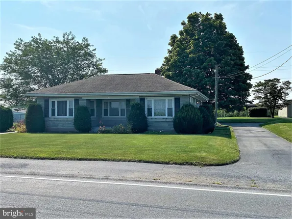 514 E Rosebud Rd, Myerstown, PA 17067