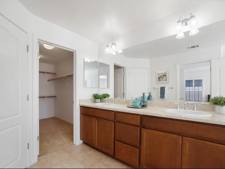 2432 Homer Ln — Photo 13