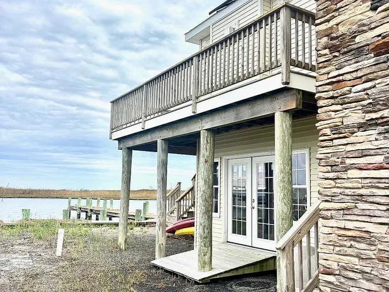 448 Dock Rd — Photo 32