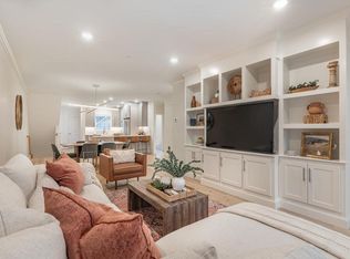 165 Cambridge Rd #10, Woburn, MA 01801