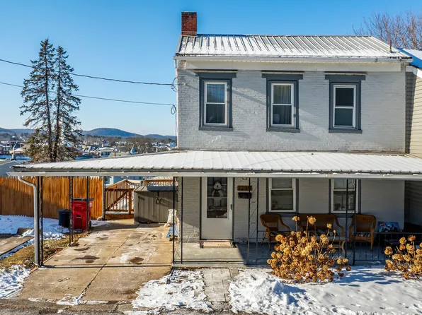1239 Upper Mulberry St, Danville, PA 17821