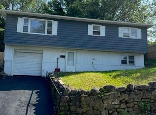 143 Colonial Ave, Waterbury, CT 06704