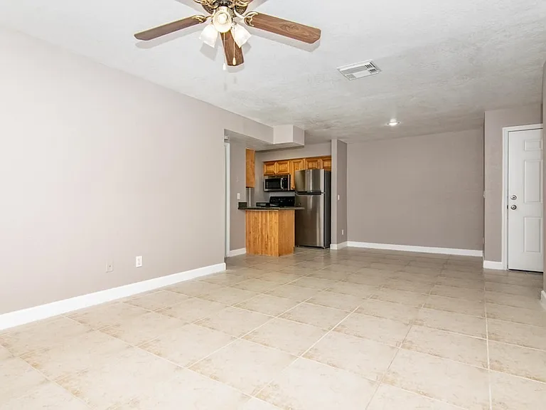 210 Red Cedar Pl — Photo 4