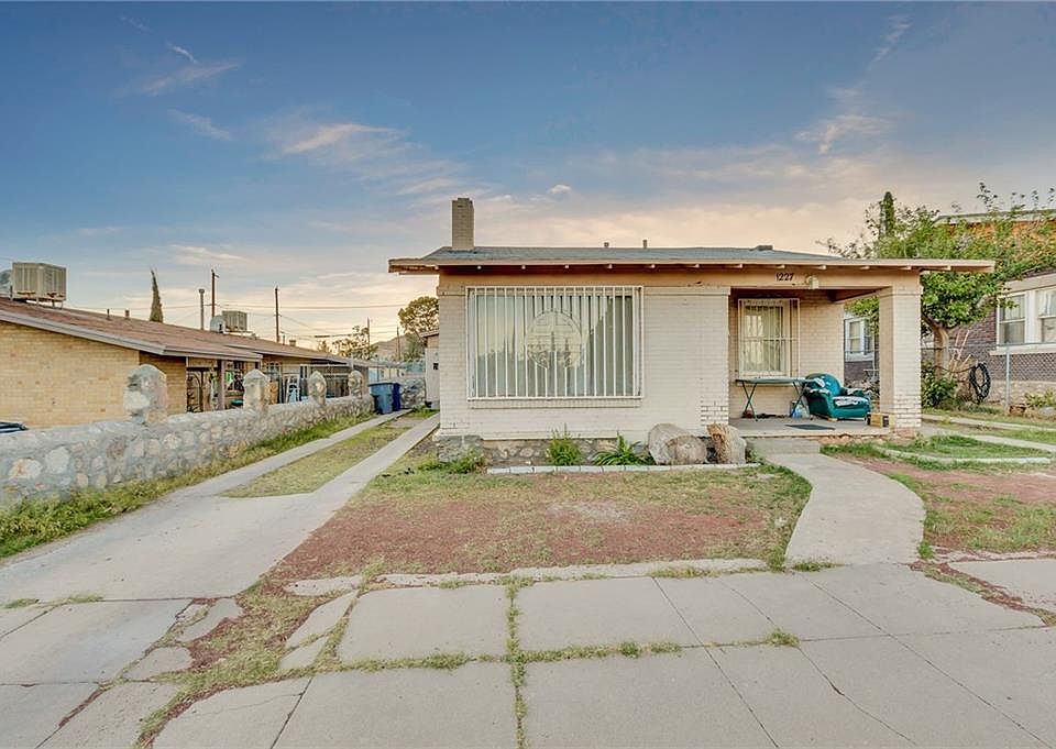 1st image of 1227 N Estrella St