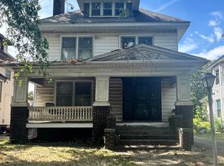 1915 S 6th St, Springfield, IL 62703