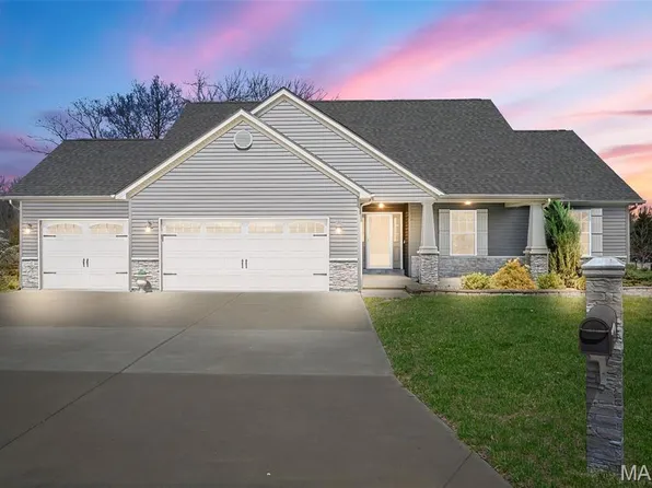 713 Vicksburg Ln, Wright City, MO 63390