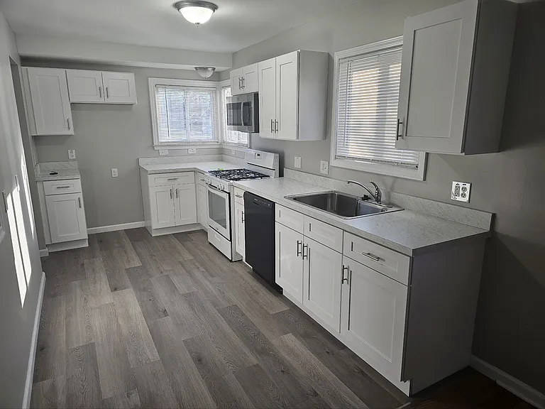 26539 Clarita — Photo 2