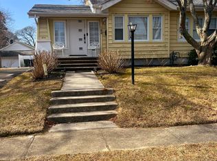 184 Ridgewood Ave, Oakhurst, NJ 07755