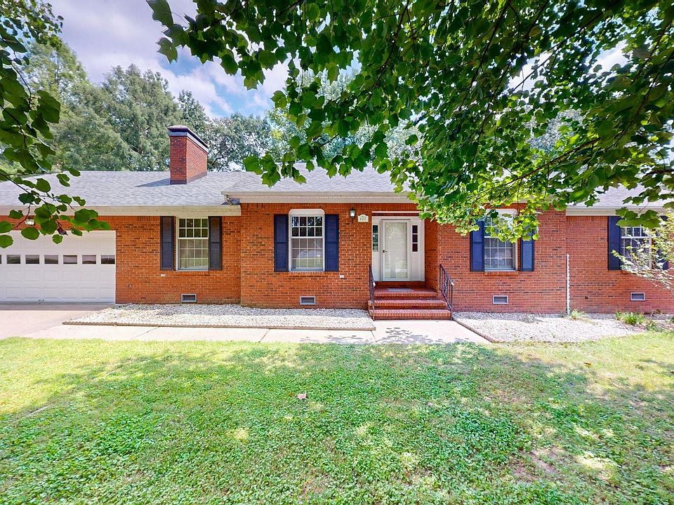 1st image of 1557 Mockingbird Dr