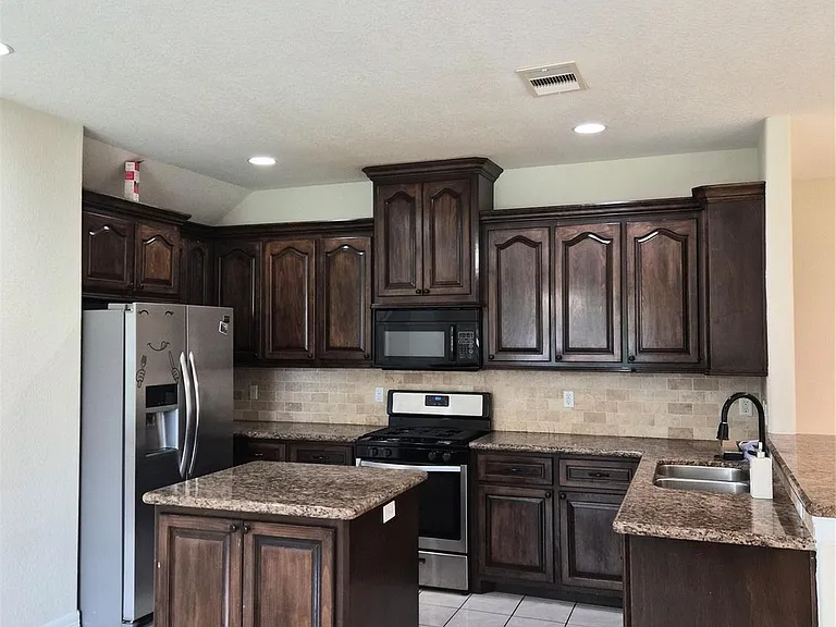 218 Majestic Oak Cir — Photo 4