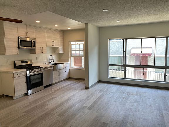 4th image of 3317 Keystone Ave #6