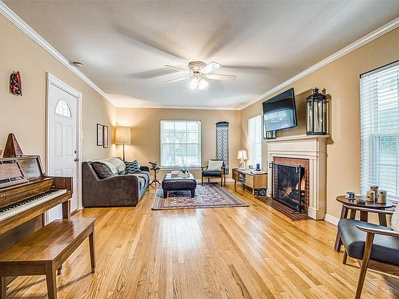 4th image of 5515 Glenwick Ln