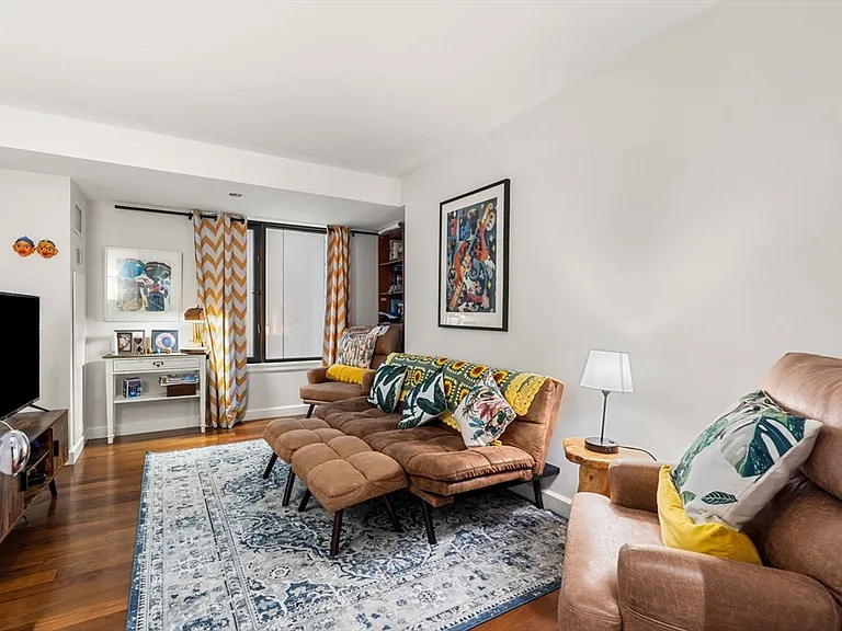 165 Tremont St #401 — Photo 9