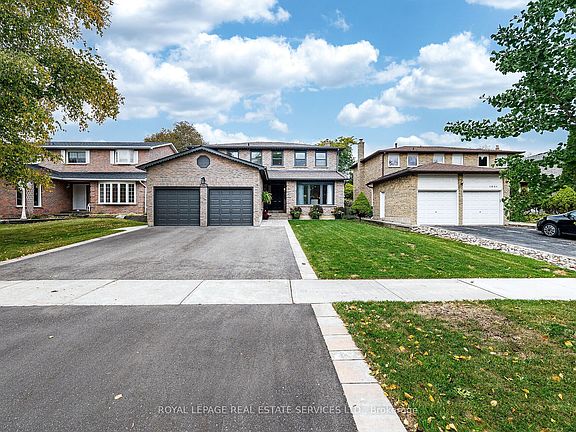 4th image of 1045 Mannington Ln