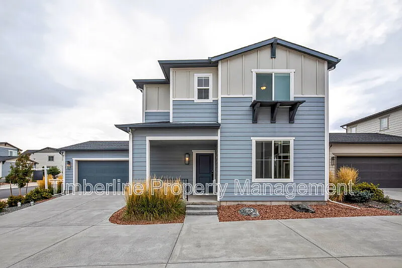 3 bed, 2.5 bath, 1690 sqft, $2,350 — Photo 4