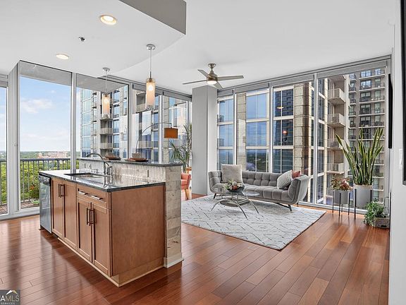 5th image of 855 Peachtree St NE Unit 1513