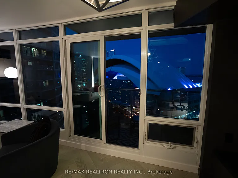 373 Front St W #2307 — Photo 22
