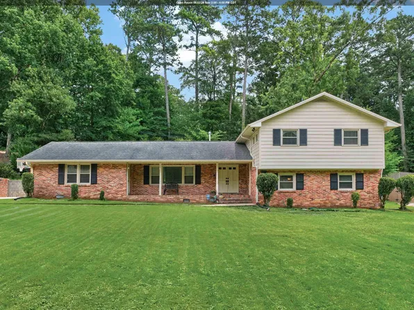 3313 Stoneridge Dr, Mountain Brook, AL 35223
