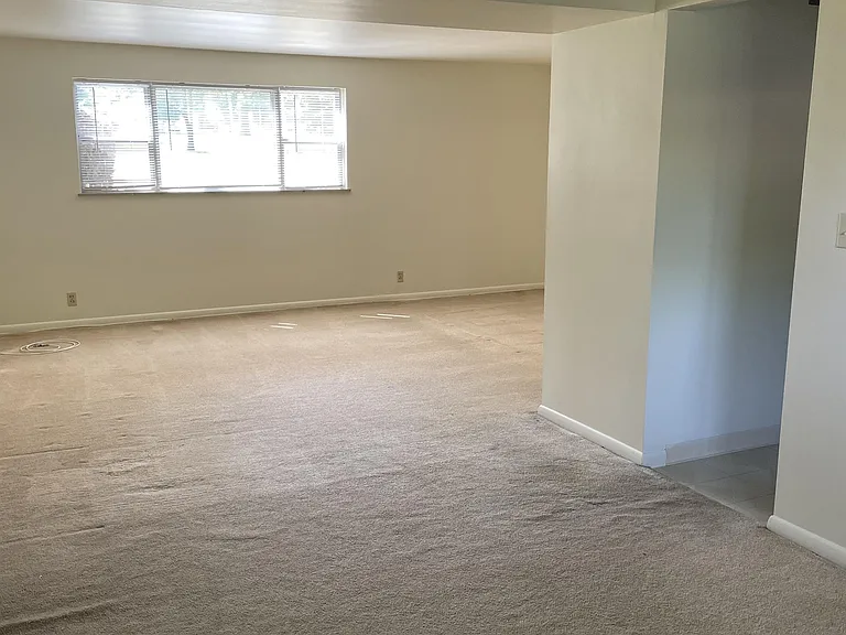 623 N 1st St #1 — Photo 6
