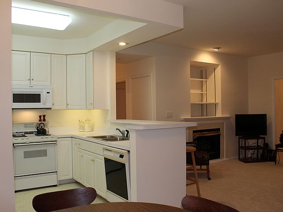 5th image of 7707 Haynes Point Way #6F