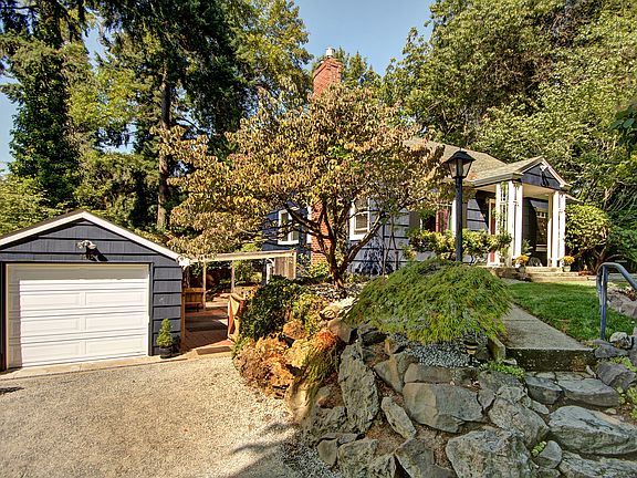 2nd image of 1615 108th Ave SE