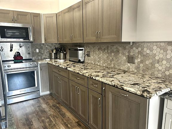 5th image of 4560 Amherst Circle #107
