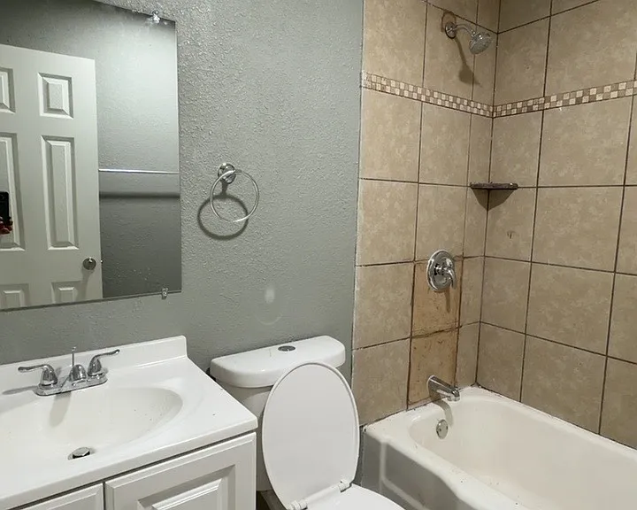 Full bathroom