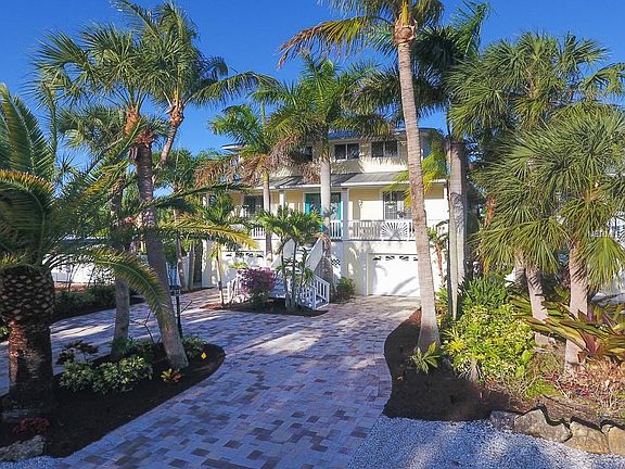 3rd image of 5424 Avenida Del Mare