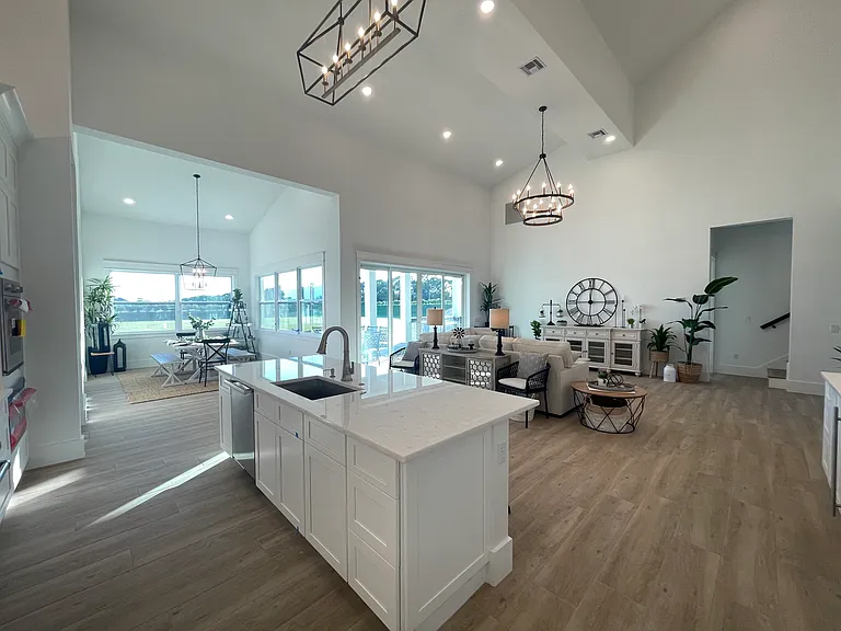 4836 SW Savage St — Photo 10
