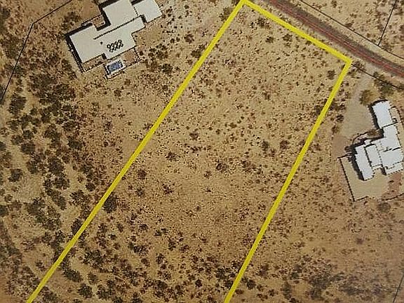 3rd image of 3209 S Corte Amarilla