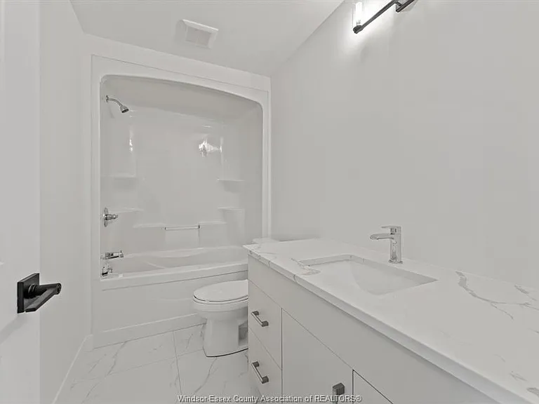 2457 Front Rd — Photo 18