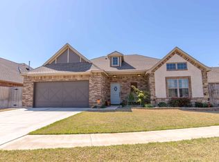 2600 Falling Leaves Dr, Weatherford, OK 73096