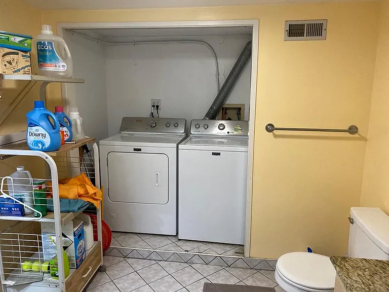 731 Mandana Blvd — Photo 11