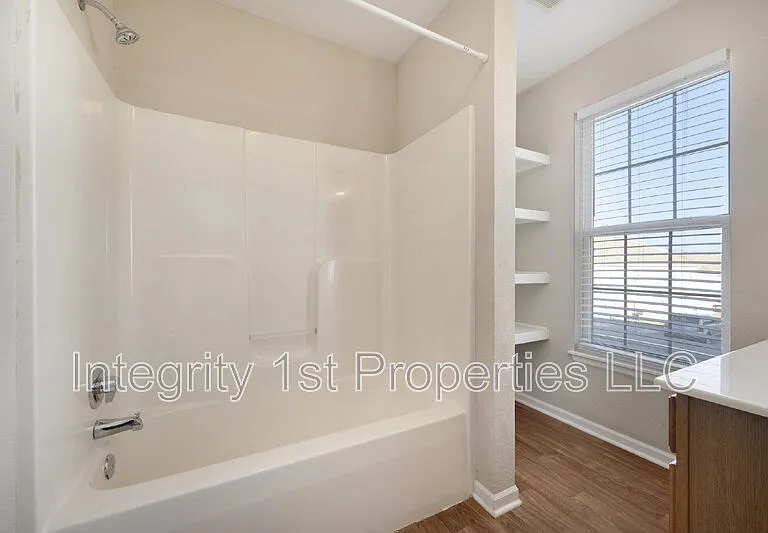 5941 NW 90th Ter — Photo 16
