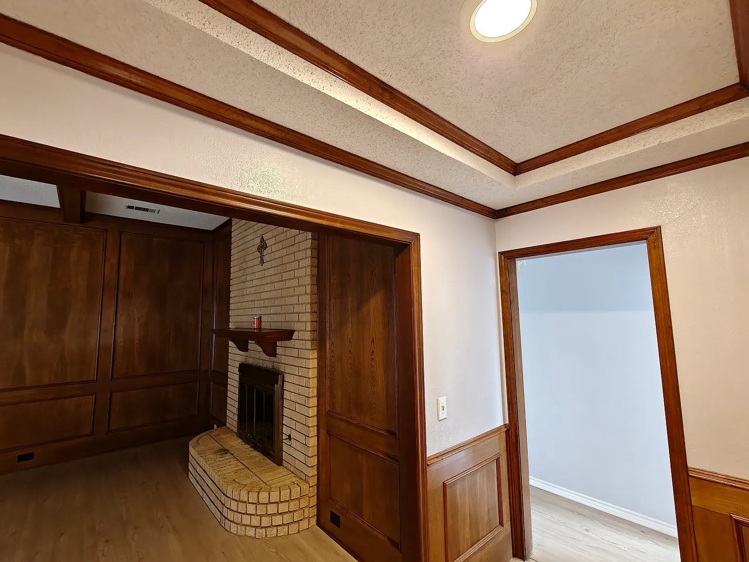3 bed, 2049 sqft, $2,250 — Photo 4