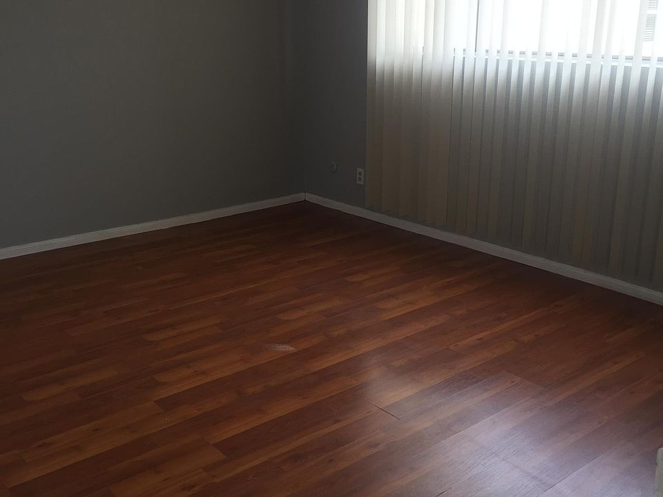 1st image of 5338 Cahuenga Blvd APT 2