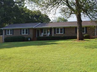 204 Kenneth Ct, Boiling Springs, SC 29316