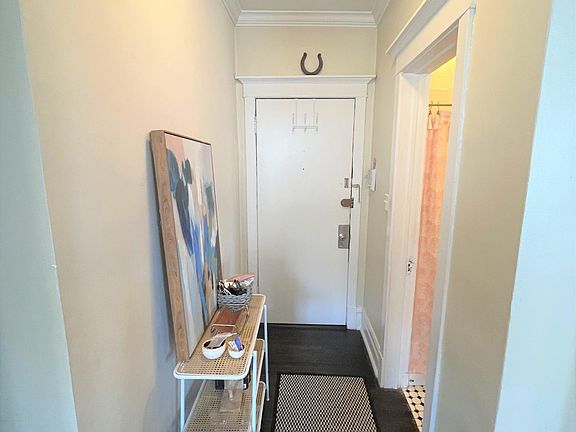 3rd image of 4725 N Lincoln Ave APT 3H