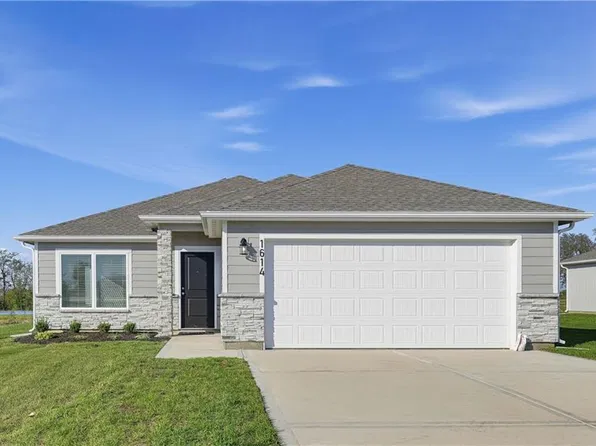 1606 SW 10th Ter, Oak Grove, MO 64075