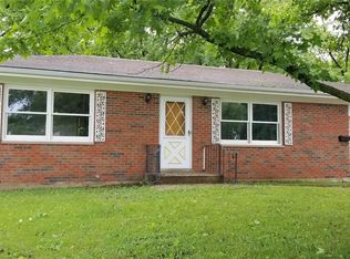 540 S Prairie St, Nashville, IL 62263
